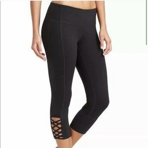 Athleta Mind over Mat capri tight size M
